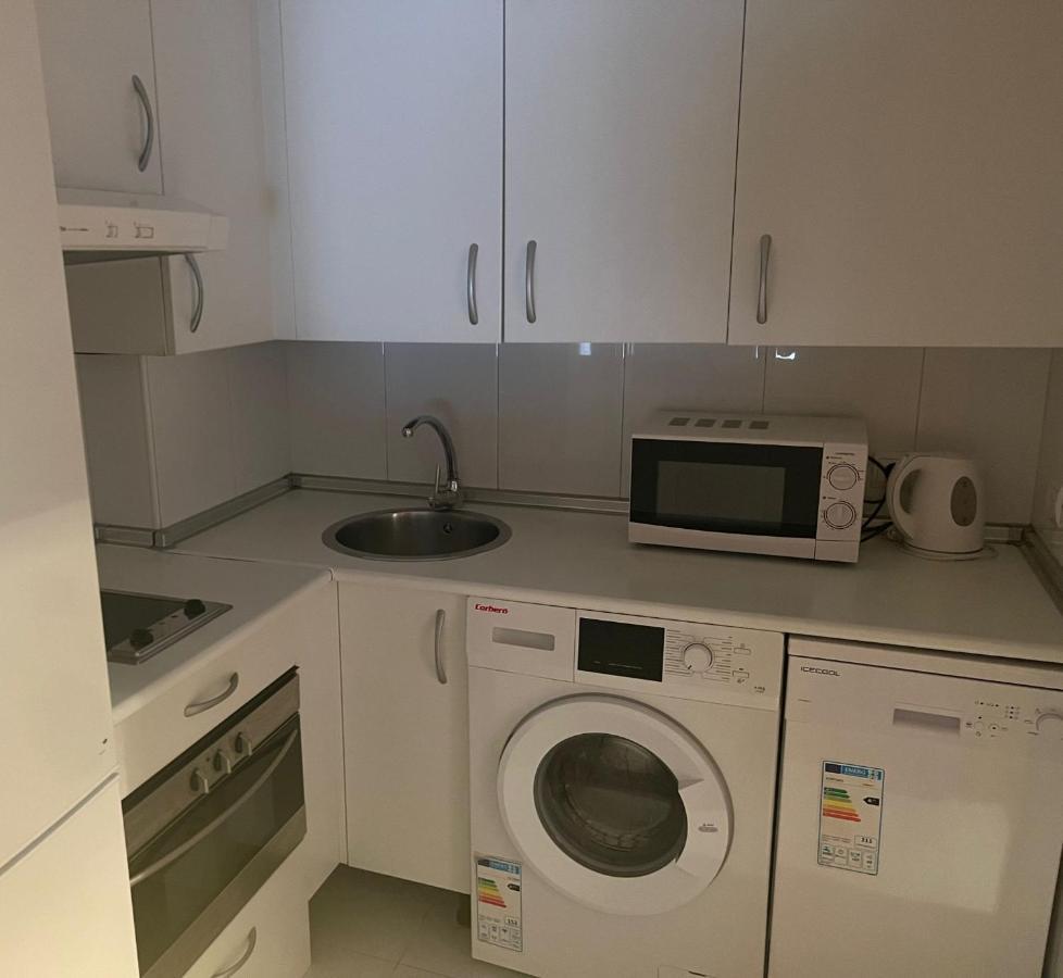 Apartament Belfast 13 Ifema Airport *
